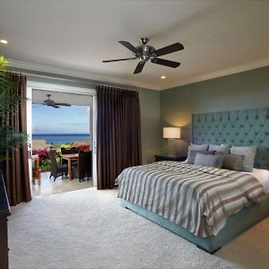 Three-Bedroom Deluxe Villa Ocean View